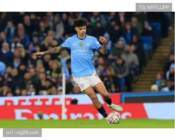 奥赖利二十岁新星梅开二度 助曼城紧追榜首阿森纳